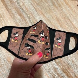 Re-Posh never used face mask excellent quality materials Mickey Mouse